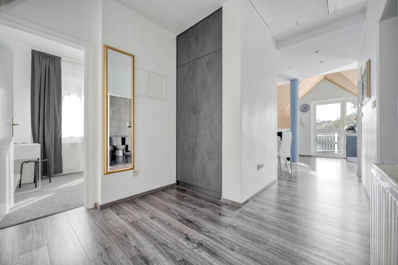 Astarea - Luxe Penthouse In Nature - Jacuzzi - Free Private Parking - Terrace & Balcony - Peace Zagreb Bagian luar foto